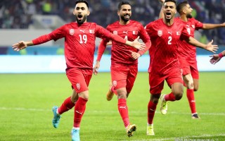 V体育-猛烈较量，顶尖球队势均力敌