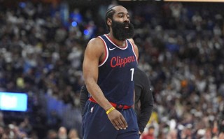 V体育官网-火箭将客场挑战76人，哈登将率领球队争夺胜利