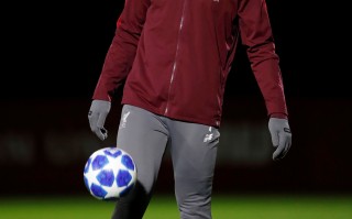 V体育-利物浦主帅备战准备周密，备战决心饱满