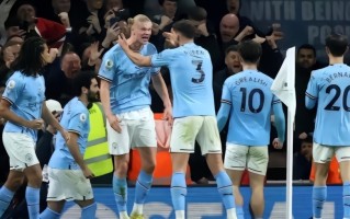 V体育-摩洲客场逼平，小组形势仍有变数