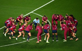 vsports体育-希腊女足队备战地中海杯，冲击冠军