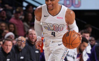 V体育-约基奇27分+12篮板，掘金大胜太阳