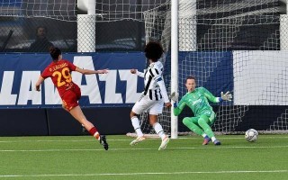 vsports体育-佛罗伦萨遭遇连败，需要调整战术