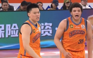 V体育官方app-上海男篮大胜福建，势头正旺