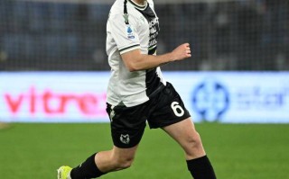 V体育-费拉伊尼独中两元，罗马客场大胜乌迪内斯