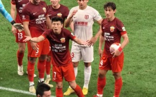 V体育-中国球队遭遇逆转，遗憾失去领先优势