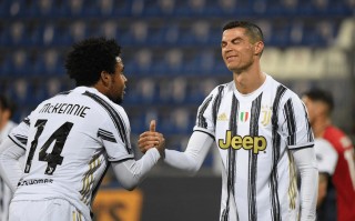 V体育-克罗托内客场扳平，艰难保持不败