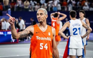 V体育-篮球联赛冠军争夺战进入白热化阶段