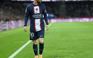 vsports体育-阿雅克肖客场完胜，积分榜上升