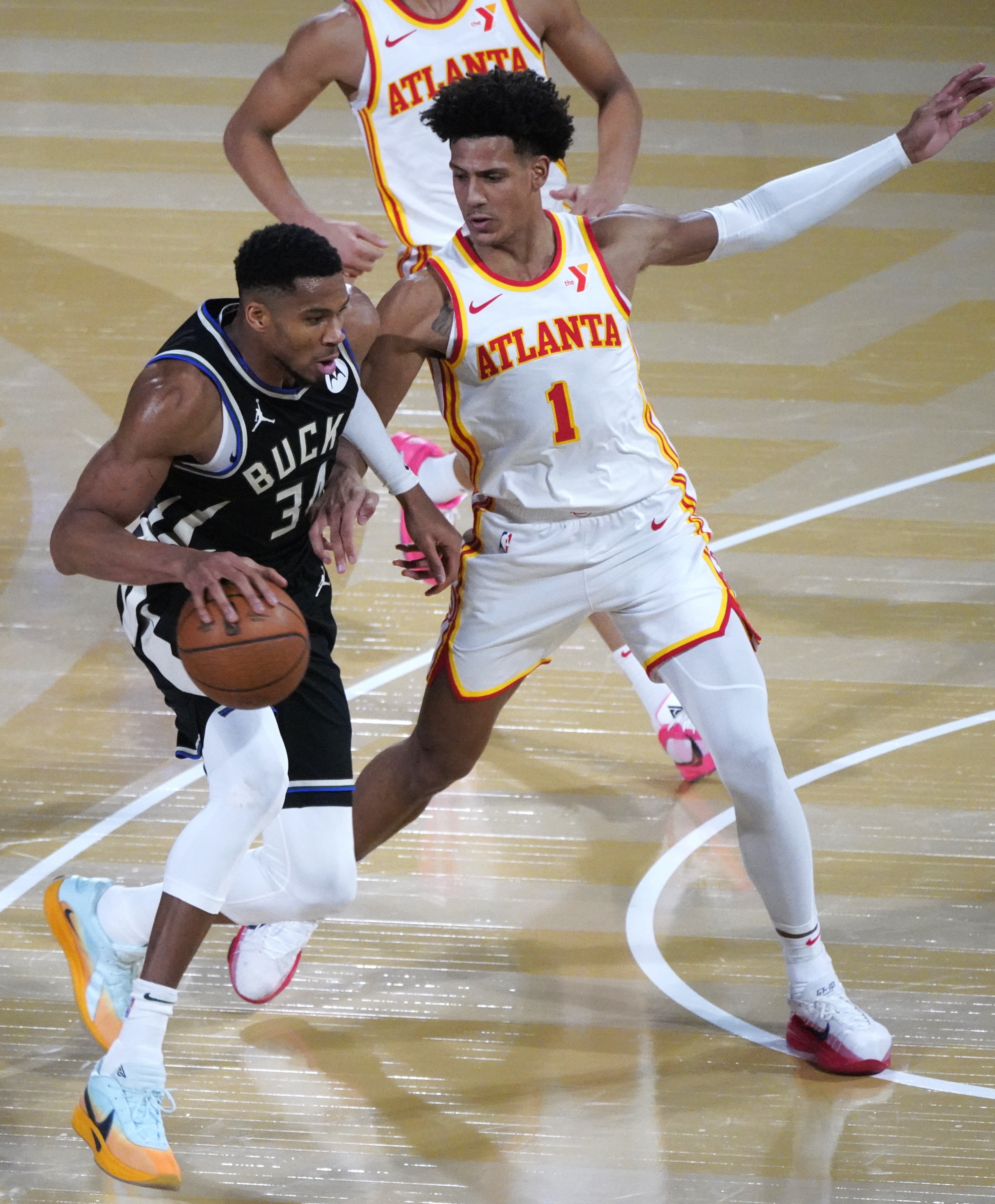 V体育-篮球明星群雄逐鹿,激烈较量令人期待-第1张图片-V体育 V体育-篮球明星群雄逐鹿,激烈较量令人期待-第1张图片-V体育