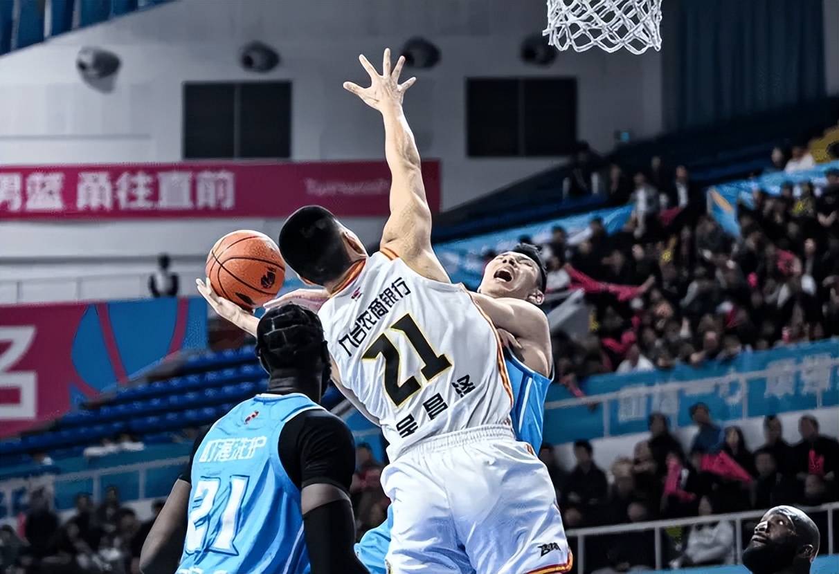 V体育官方app-吉林男篮再夺胜利,坚韧不拔打破局面-第1张图片-V体育 V体育官方app-吉林男篮再夺胜利,坚韧不拔打破局面-第1张图片-V体育