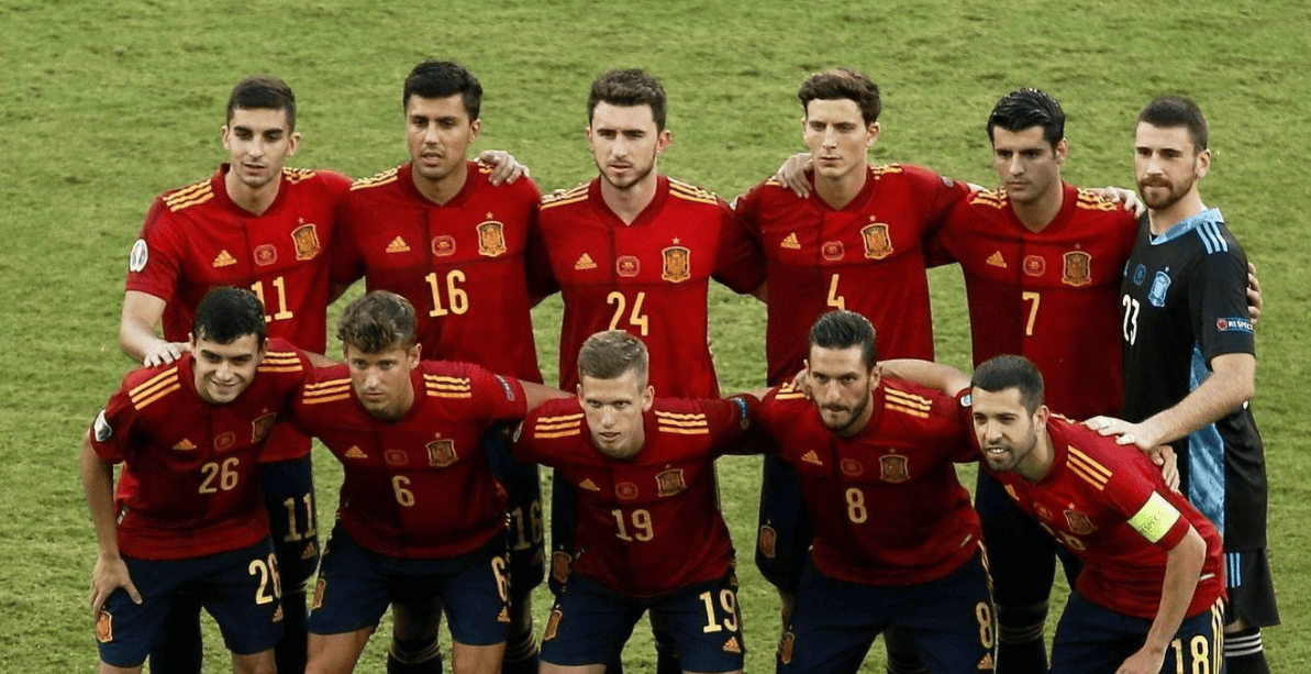 V体育-国际足球盛事中一队表现出色跻身前列-第1张图片-V体育 V体育-国际足球盛事中一队表现出色跻身前列-第1张图片-V体育