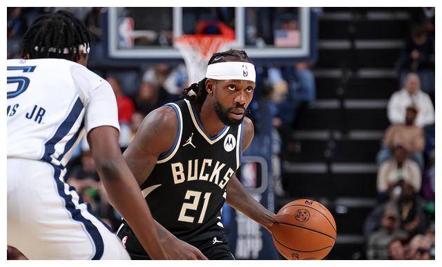 vsports体育-雄鹿新援发威，助球队稳定战局-第1张图片-V体育