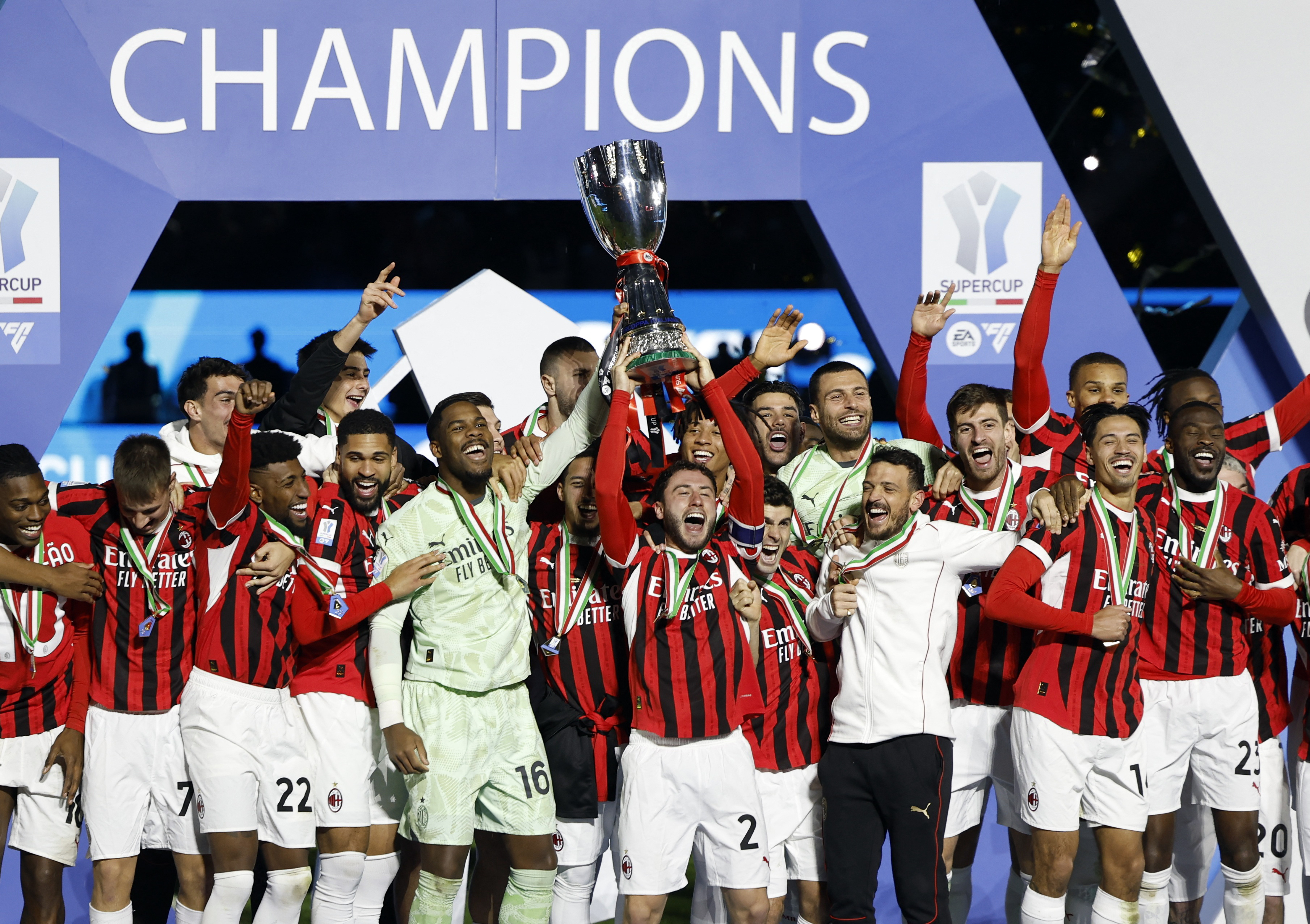 V体育-AC米兰客场胜利,保持全胜战绩-第1张图片-V体育 V体育-AC米兰客场胜利,保持全胜战绩-第1张图片-V体育