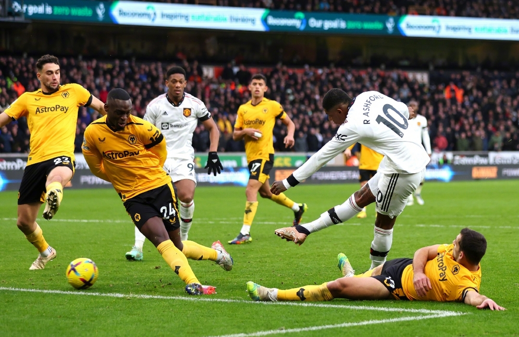 V体育官网-狼队客场大胜,何塞韦尔内第八分钟建功-第2张图片-V体育 V体育官网-狼队客场大胜,何塞韦尔内第八分钟建功-第2张图片-V体育