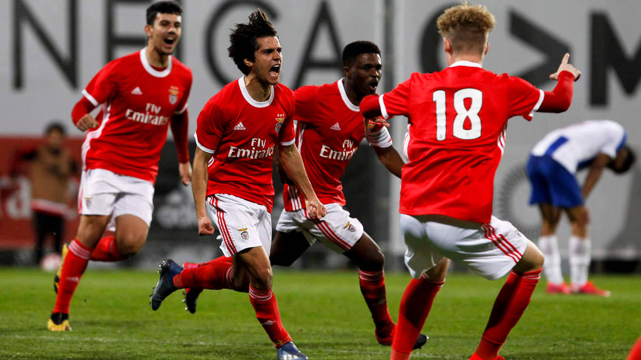 vsports体育-拜仁慕尼黑遭遇皇家贝蒂斯,欧冠热点战即将打响-第2张图片-V体育 vsports体育-拜仁慕尼黑遭遇皇家贝蒂斯,欧冠热点战即将打响-第2张图片-V体育