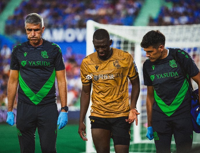 V体育官方app-卡尔皮占知名球员受伤,球队需调整阵容-第1张图片-V体育 V体育官方app-卡尔皮占知名球员受伤,球队需调整阵容-第1张图片-V体育