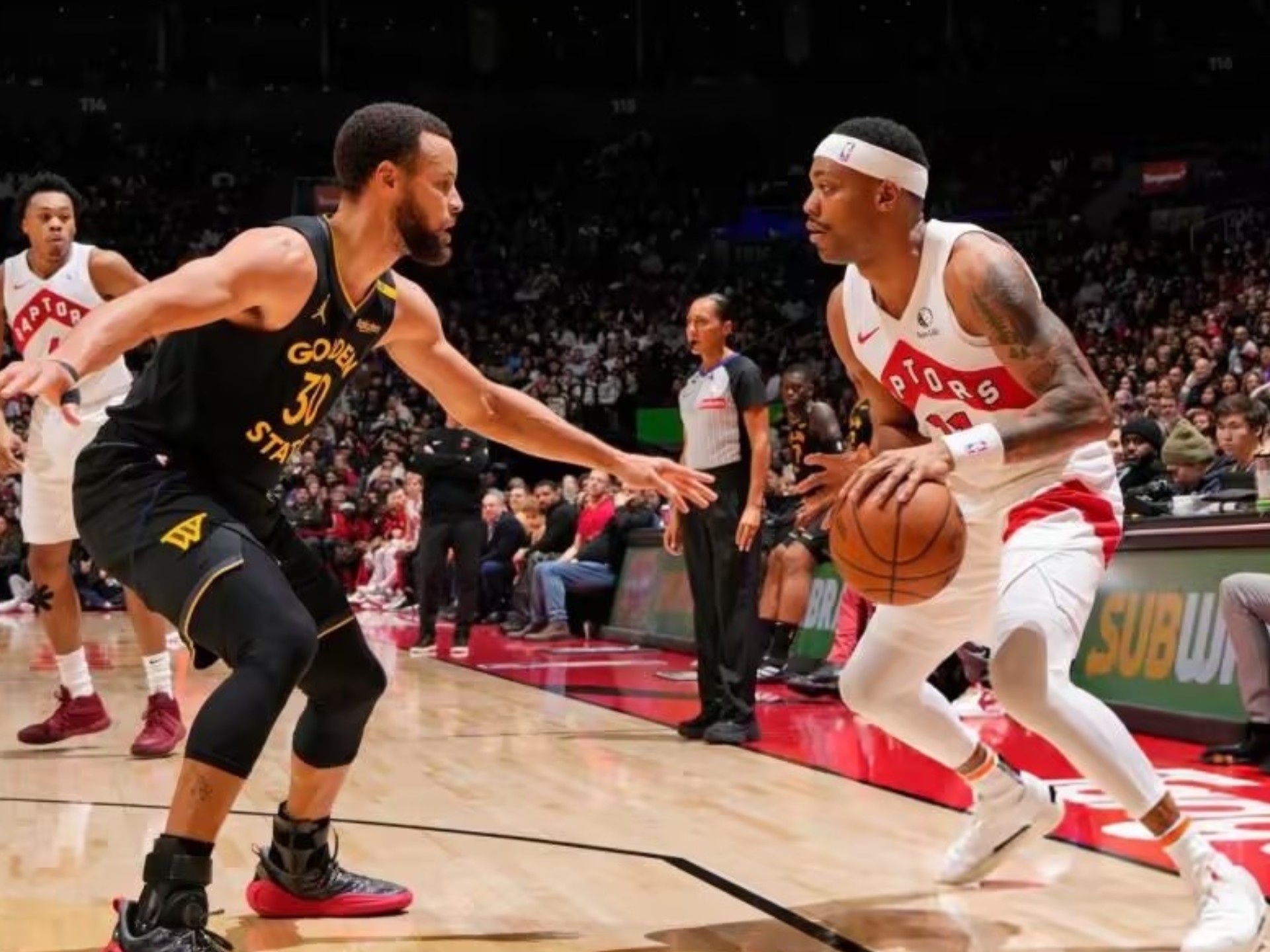 V体育官网-猛龙客场不敌开拓者,西亚卡姆表现出色却难以改变结果-第1张图片-V体育 V体育官网-猛龙客场不敌开拓者,西亚卡姆表现出色却难以改变结果-第1张图片-V体育