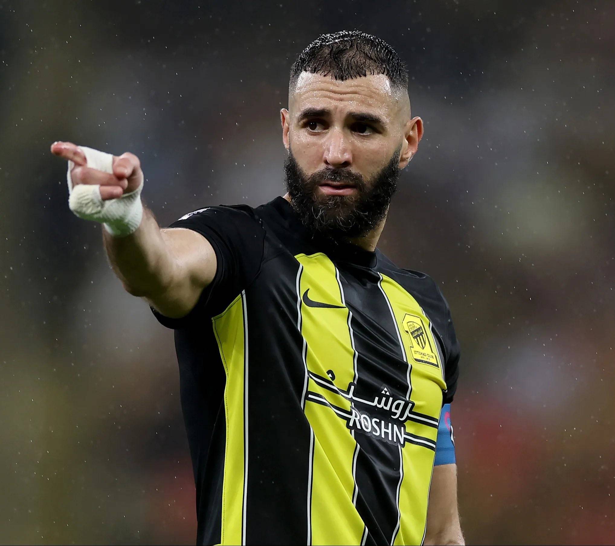 V体育-皇马连续两轮不败,本泽马状态回勇-第1张图片-V体育 V体育-皇马连续两轮不败,本泽马状态回勇-第1张图片-V体育