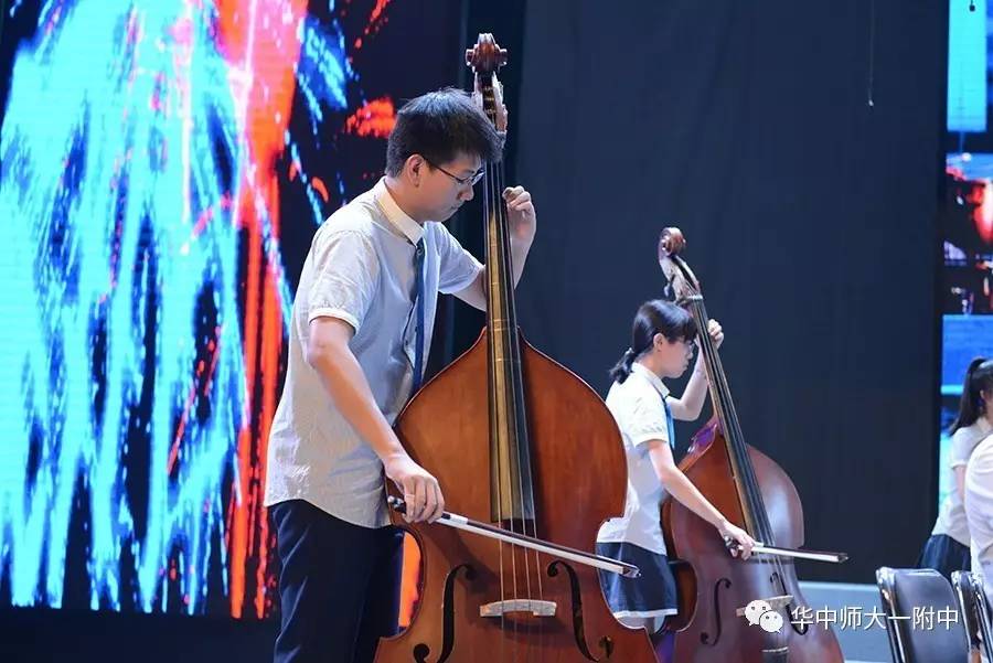 V体育-比赛中出现的精妙配合赢得掌声-第1张图片-V体育 V体育-比赛中出现的精妙配合赢得掌声-第1张图片-V体育