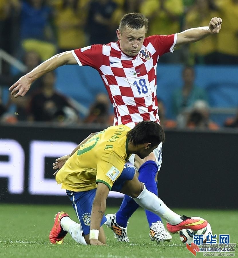 V体育官网-俄罗斯力克克罗地亚,取得开门红-第1张图片-V体育 V体育官网-俄罗斯力克克罗地亚,取得开门红-第1张图片-V体育