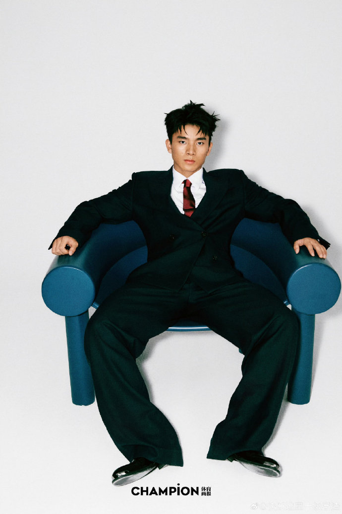 V体育-精英选手风采卓越,圈粉无数-第2张图片-V体育 V体育-精英选手风采卓越,圈粉无数-第2张图片-V体育