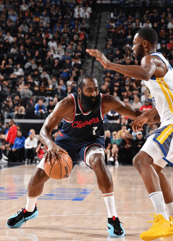 V体育-快船主场击败独行侠，卢比奥下场受伤令人揪心-第1张图片-V体育