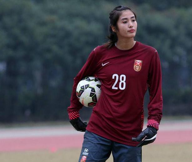 V体育-白俄罗斯女足在比赛中展现出众团队配合-第2张图片-V体育 V体育-白俄罗斯女足在比赛中展现出众团队配合-第2张图片-V体育