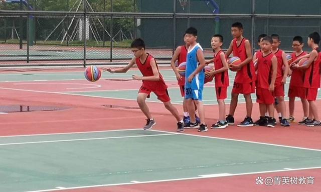 V体育官网-青少年篮球训练中心举办夏令营活动-第1张图片-V体育 V体育官网-青少年篮球训练中心举办夏令营活动-第1张图片-V体育