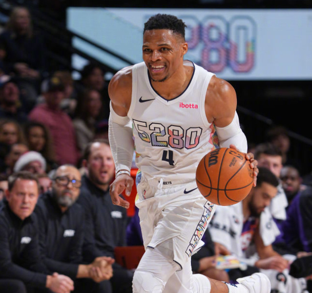 V体育-约基奇27分+12篮板,掘金大胜太阳-第1张图片-V体育 V体育-约基奇27分+12篮板,掘金大胜太阳-第1张图片-V体育