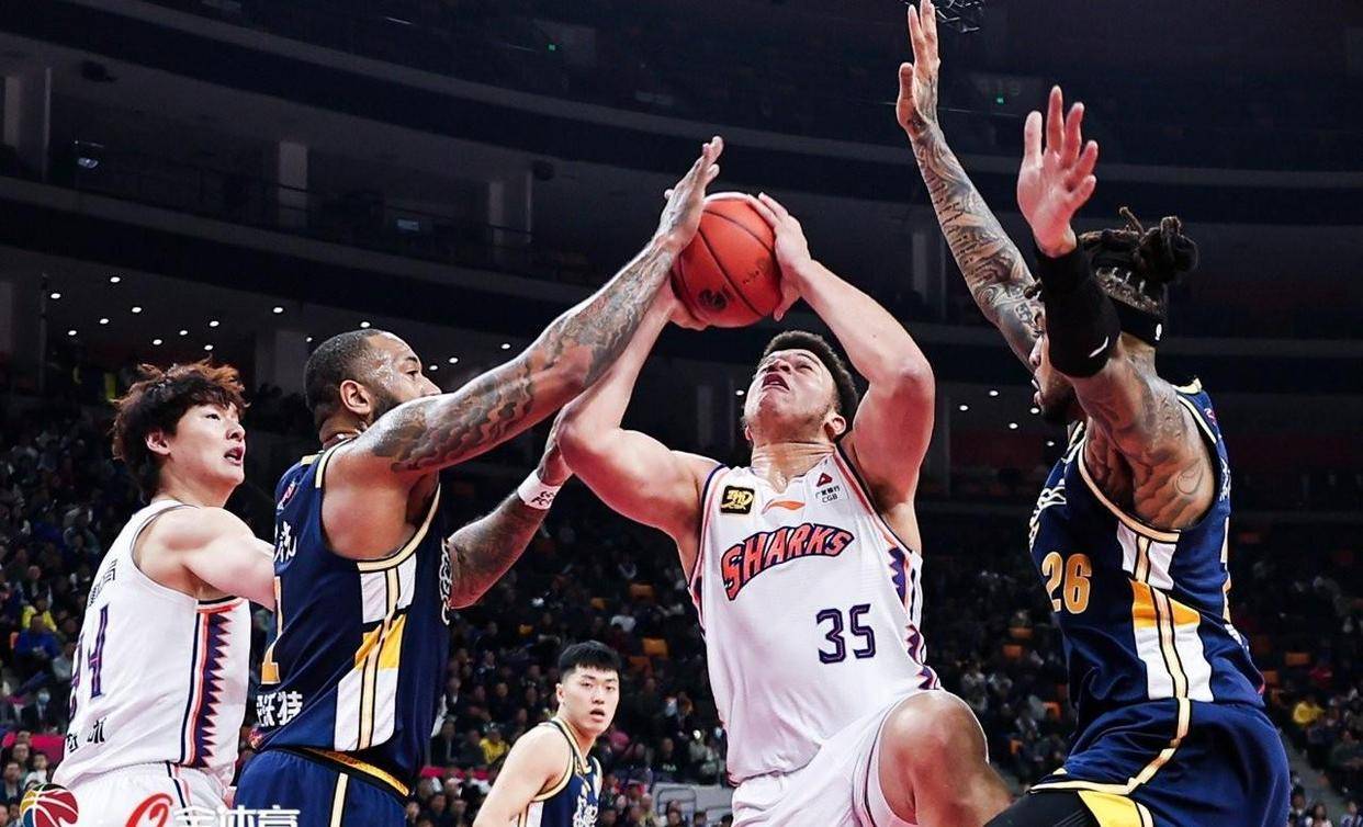 V体育官方app-上海男篮大胜福建,势头正旺-第2张图片-V体育 V体育官方app-上海男篮大胜福建,势头正旺-第2张图片-V体育