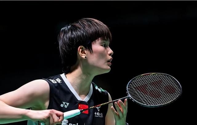 V体育官方app-丹尼斯轰下高分,率队逆袭夺冠-第1张图片-V体育 V体育官方app-丹尼斯轰下高分,率队逆袭夺冠-第1张图片-V体育