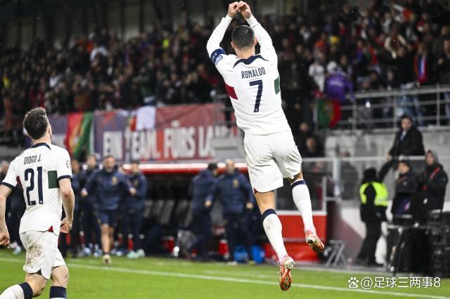 V体育官网-葡萄牙队再度挺进,杀入欧预赛半决赛!-第1张图片-V体育 V体育官网-葡萄牙队再度挺进,杀入欧预赛半决赛!-第1张图片-V体育