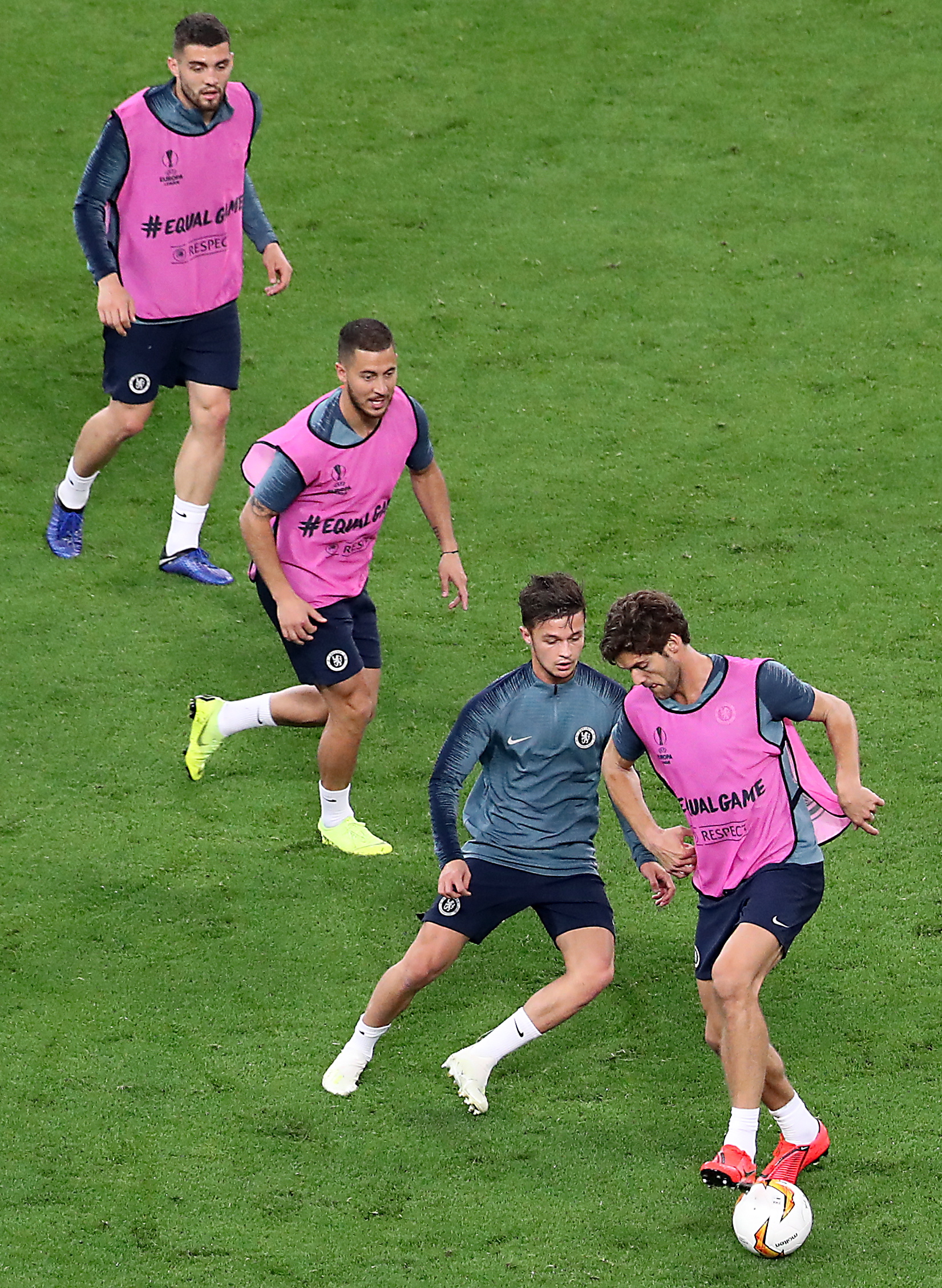 V体育-切尔西备战决赛,球员展现团结配合-第2张图片-V体育 V体育-切尔西备战决赛,球员展现团结配合-第2张图片-V体育
