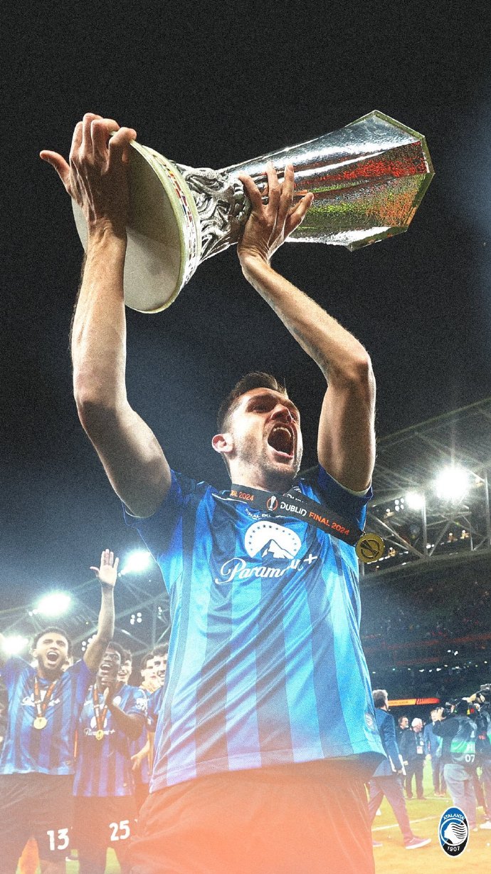 V体育官方app-法国后防堡垒稳固,欧洲国家联赛赛季表现亮眼-第2张图片-V体育 V体育官方app-法国后防堡垒稳固,欧洲国家联赛赛季表现亮眼-第2张图片-V体育