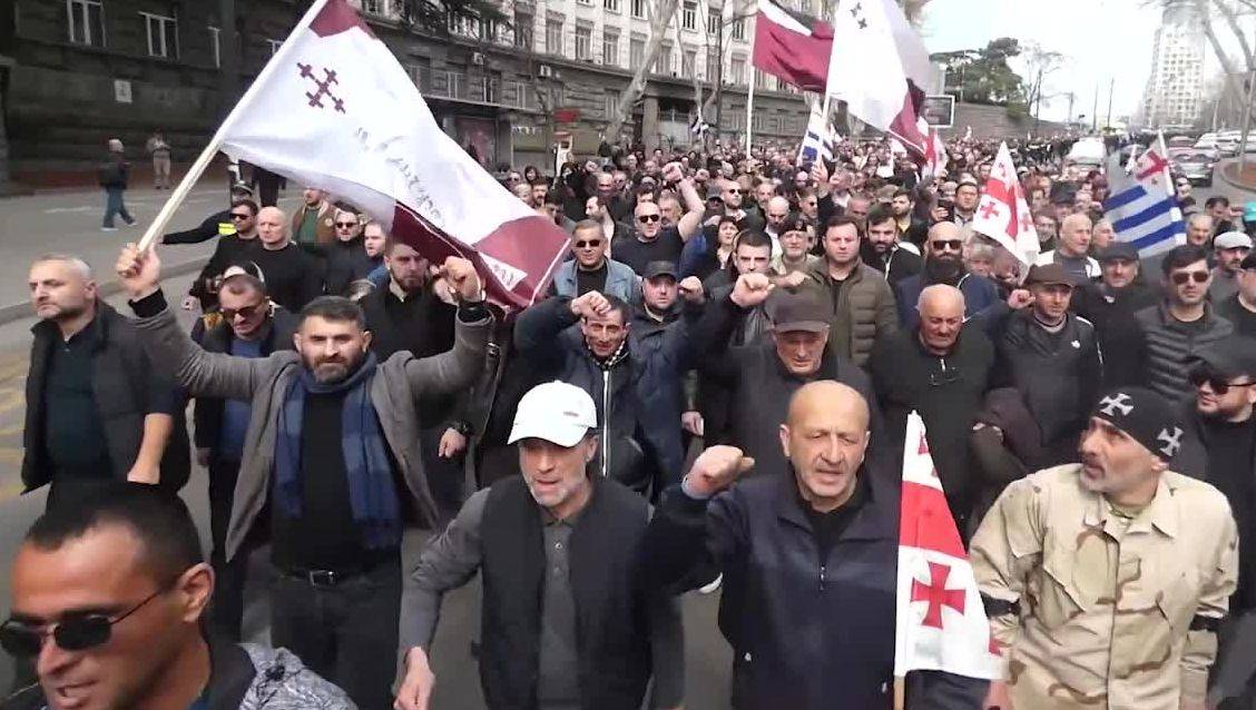 V体育官网-格鲁吉亚主场失利，乌克兰领跑小组-第2张图片-V体育