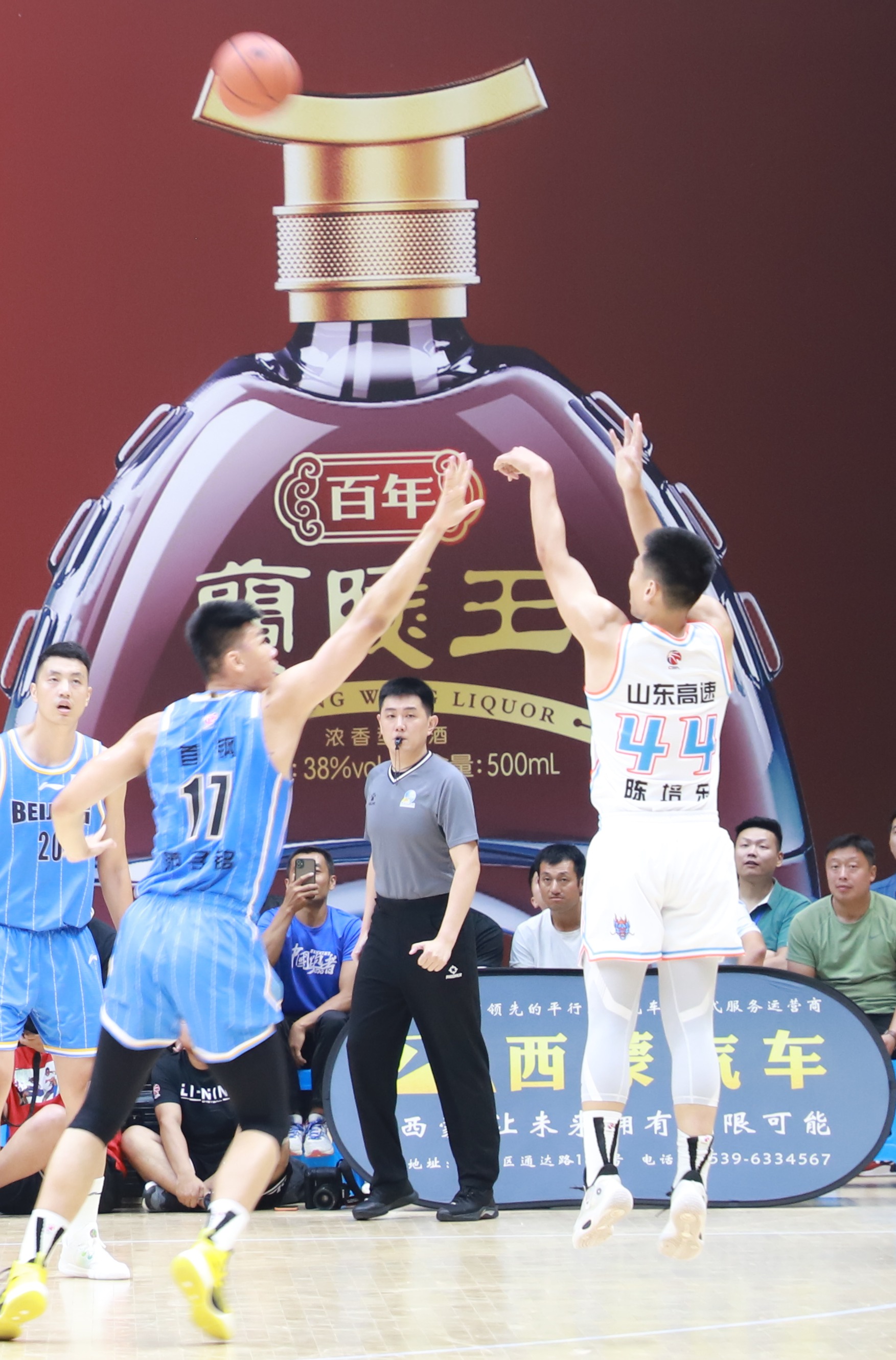 V体育官网-重庆男篮宣布签约新外援,提振士气-第2张图片-V体育 V体育官网-重庆男篮宣布签约新外援,提振士气-第2张图片-V体育