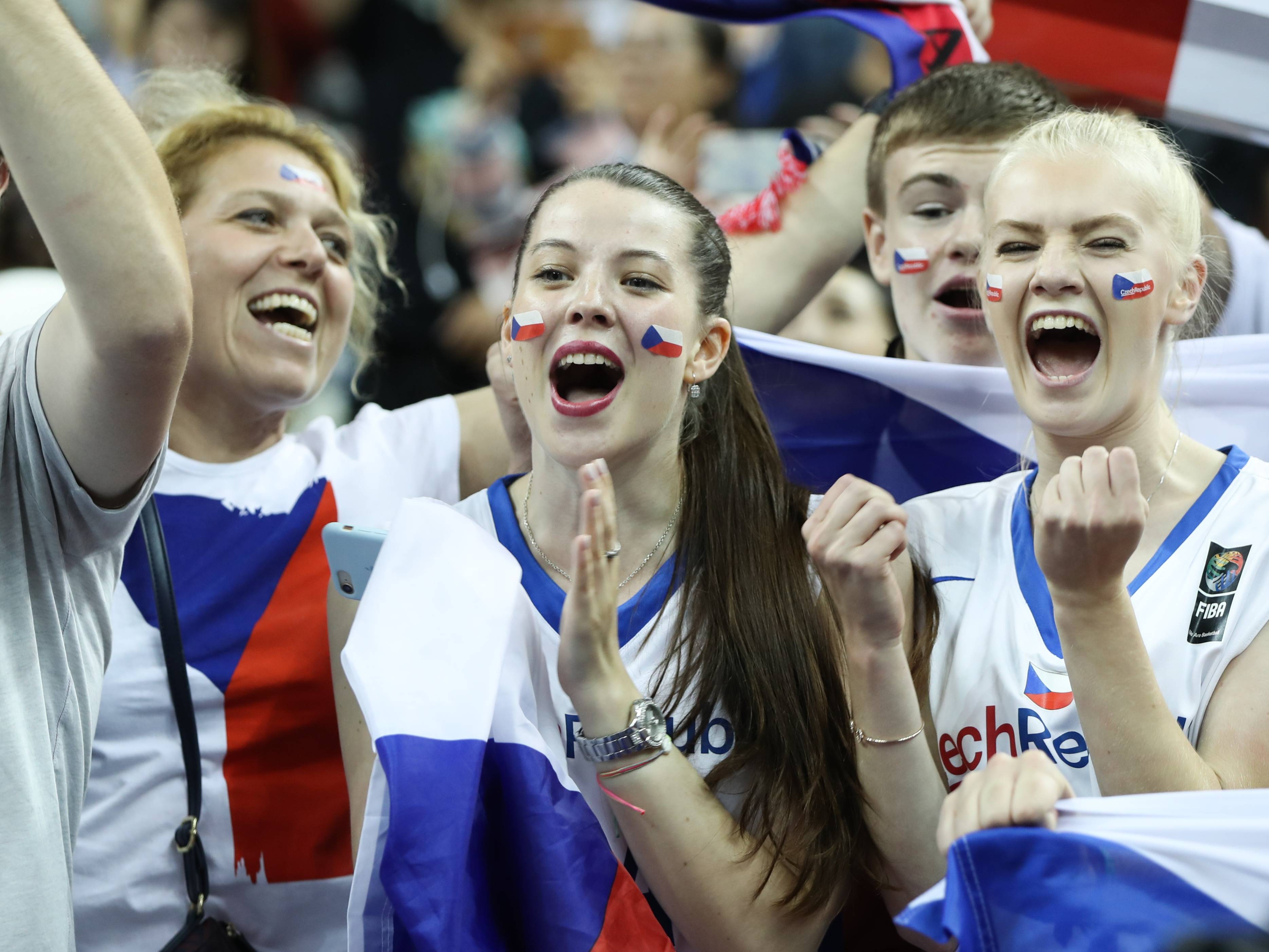 V体育-捷克队意外战胜强劲对手,引发震撼效果-第1张图片-V体育 V体育-捷克队意外战胜强劲对手,引发震撼效果-第1张图片-V体育