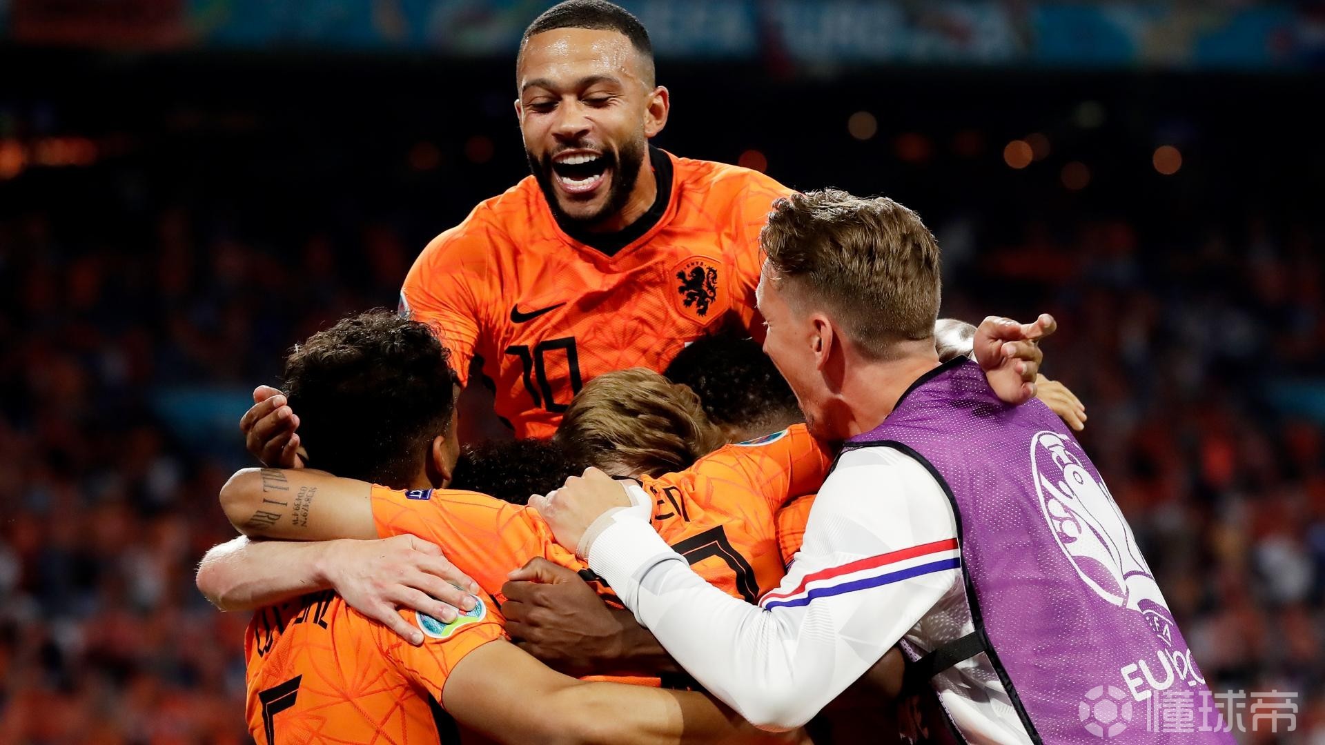 V体育-德国迎战荷兰,双方争夺晋级决赛名额-第2张图片-V体育 V体育-德国迎战荷兰,双方争夺晋级决赛名额-第2张图片-V体育