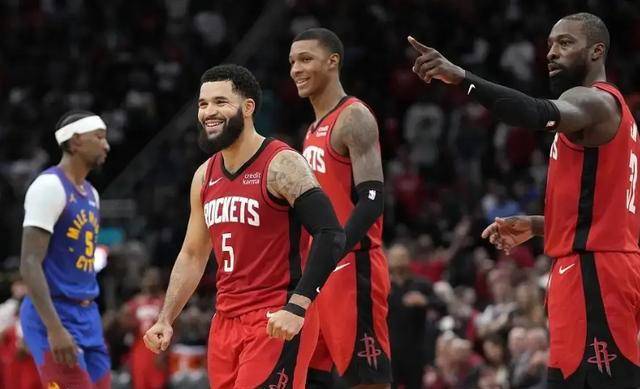 V体育官网-小牛击败爵士，年轻阵容崭露头角惊艳全场-第2张图片-V体育