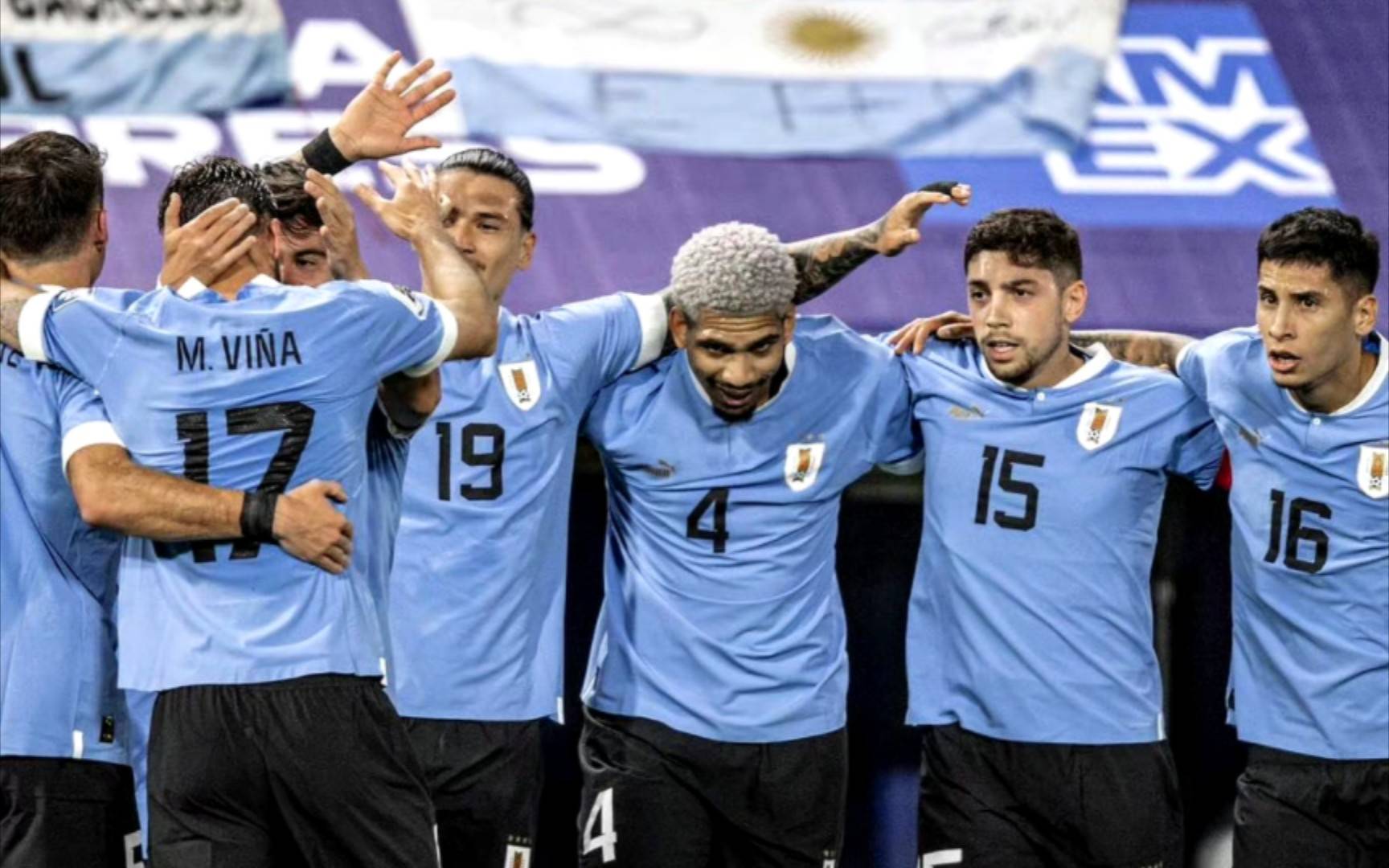 vsports体育-乌拉圭晋级，荷兰小组赛提前出局-第1张图片-V体育